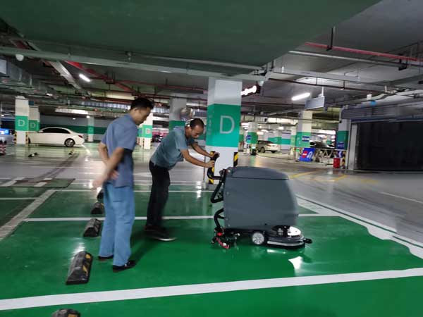 洗地機(jī)在生活生產(chǎn)中清潔的優(yōu)勢 洗地機(jī)在生活生產(chǎn)中清潔的優(yōu)勢