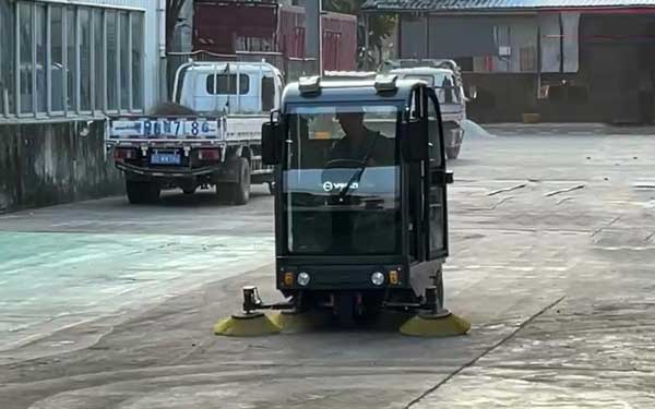 掃地機工作中斷電 掃地機工作中斷電