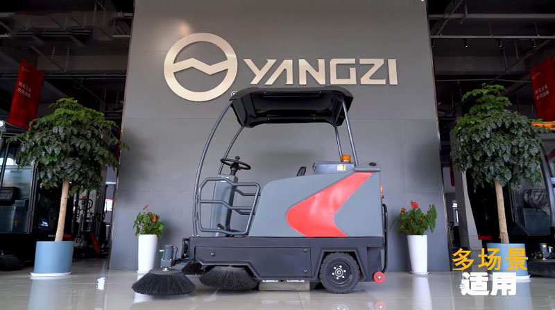 工業(yè)掃地機(jī)選購指南，從3個(gè)方向解析最靠譜的電動(dòng)掃地車